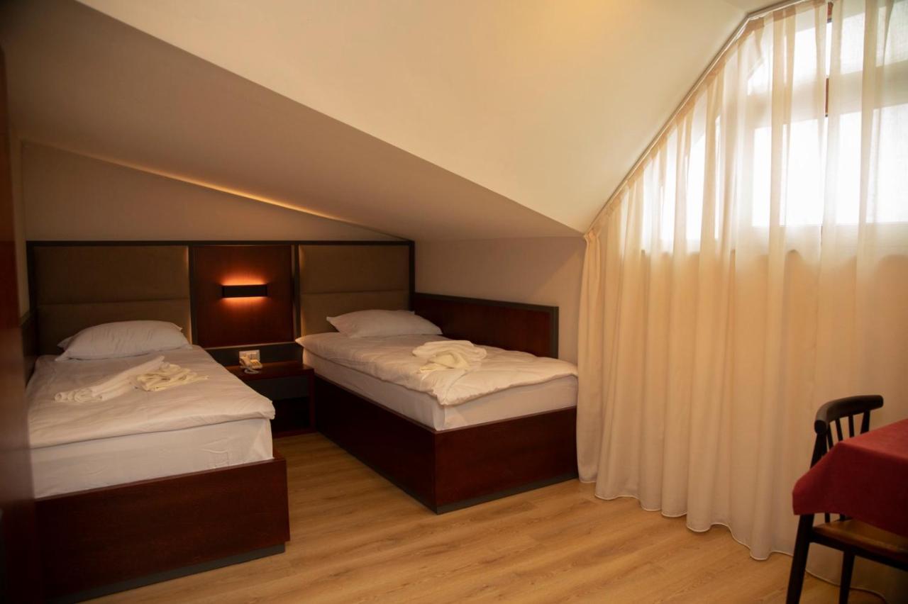 Hotel Oferta Прізрен Екстер'єр фото